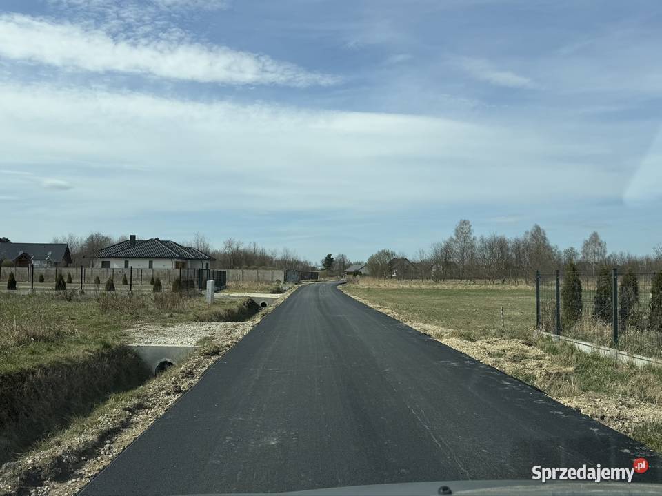Szeroka działka budowlana 1342 m2 Radomsko Sprzedaż łódzkie sprzedam