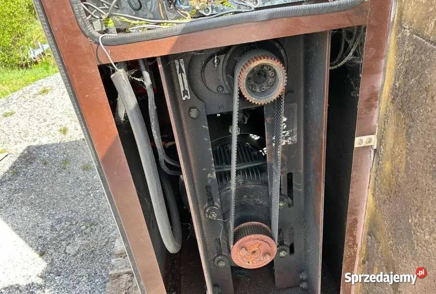 Kompresor Sprężarka Tampella F118 Komorów