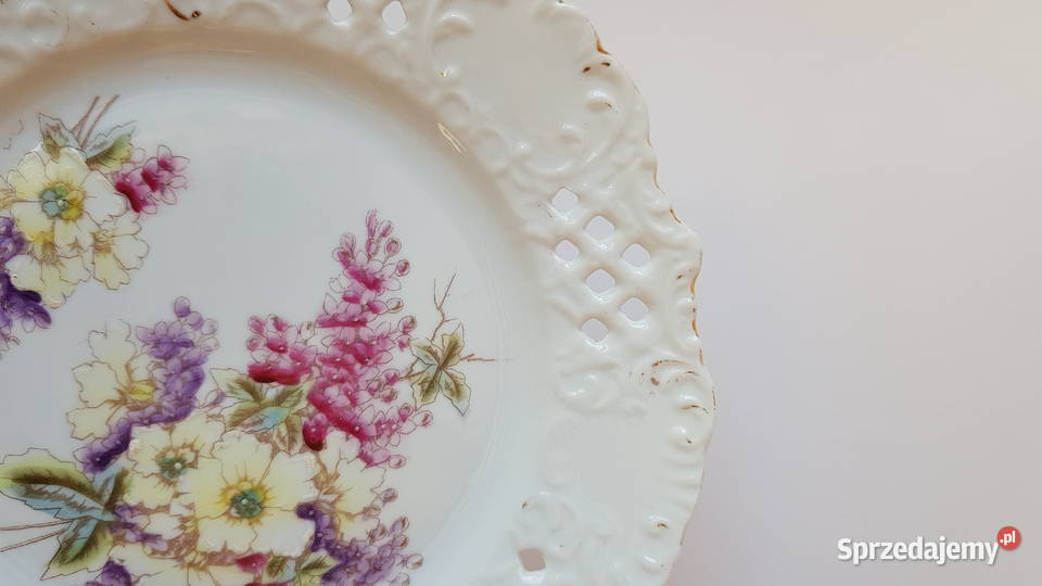 Stary ażurowy porcelanowy talerz talerzyk kwiaty Dąbrowa Górnicza