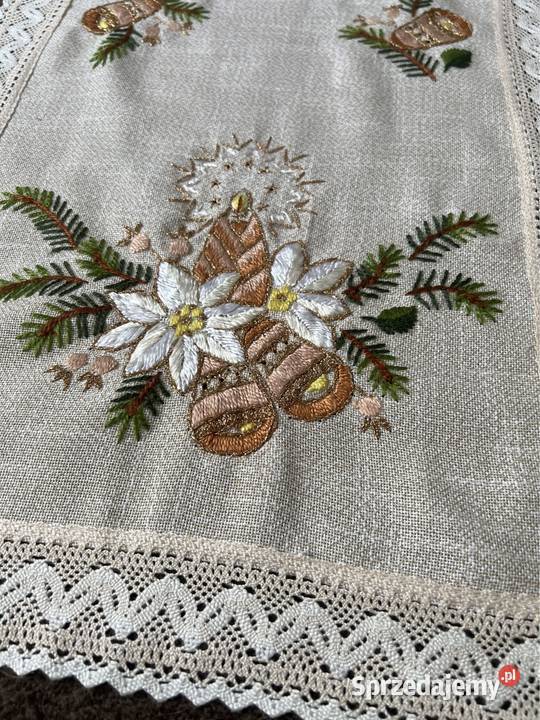 Bieżnik ręcznie haftowany rękodzieło Zabrze