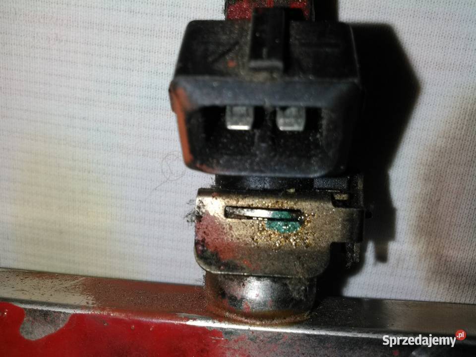Listwa wtryskiwaczy Opel Corsa 14 Bosch 0 280 Rok produkcji 2012 Części pomorskie Pruszcz Gdański