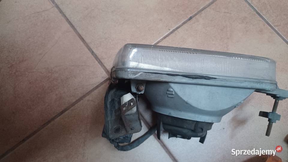 NISSAN TERRANO LAMPA prawa PRZEDNIA wielkopolskie Rakoniewice