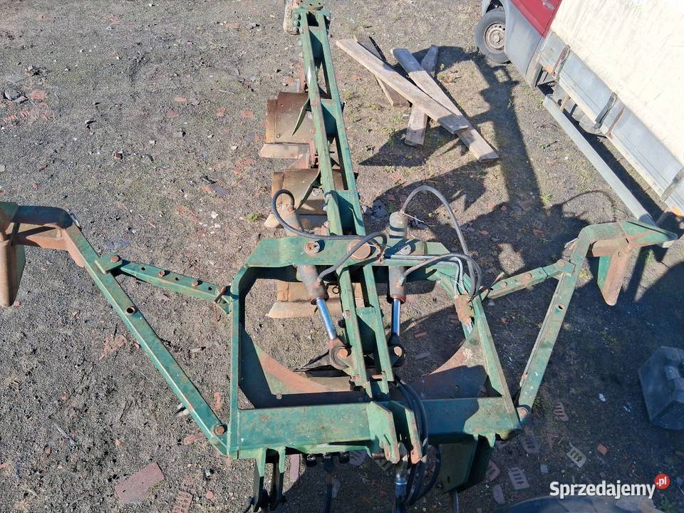 Pług 4 wachadlowy obrotowyzabezpieczenia kolkowe Stany