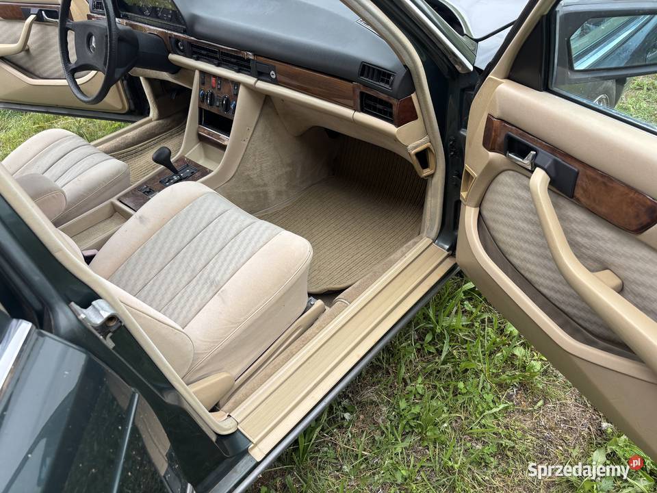 1986 Mercedes 126 300E Zabytek Brończyce