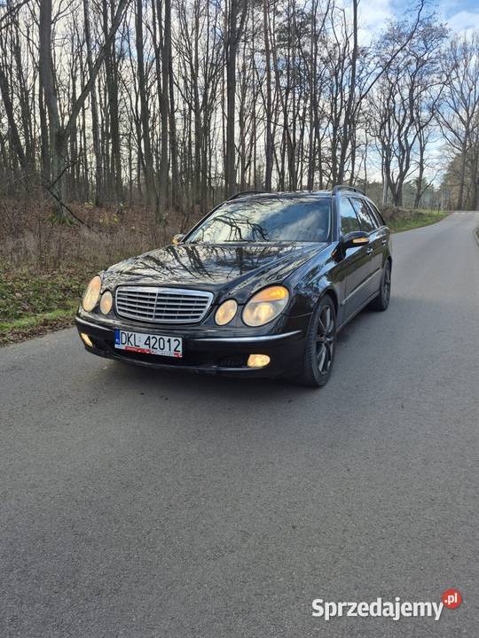 Mercedes E klasa W211 Rok produkcji 2004 Klasa E Tomaszów Mazowiecki