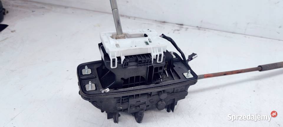 WYBIERAK LEWAREK AUDI A6 C6 AUTOMAT 4F2713041AC Przystajń