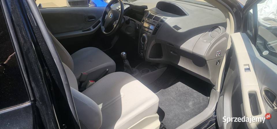 Toyota Yaris 12000km Przelewice
