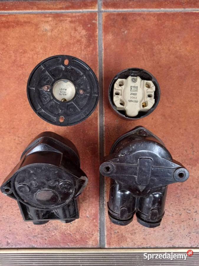 Stare wyłączniki instalacyjne PRL vintage loft Rawicz