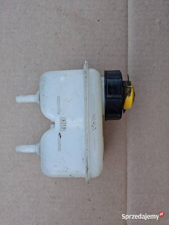 Zbiorniczek płynu hamulcowego zbiornik Fiat 126p Zbiorniki płynu hamulcowego