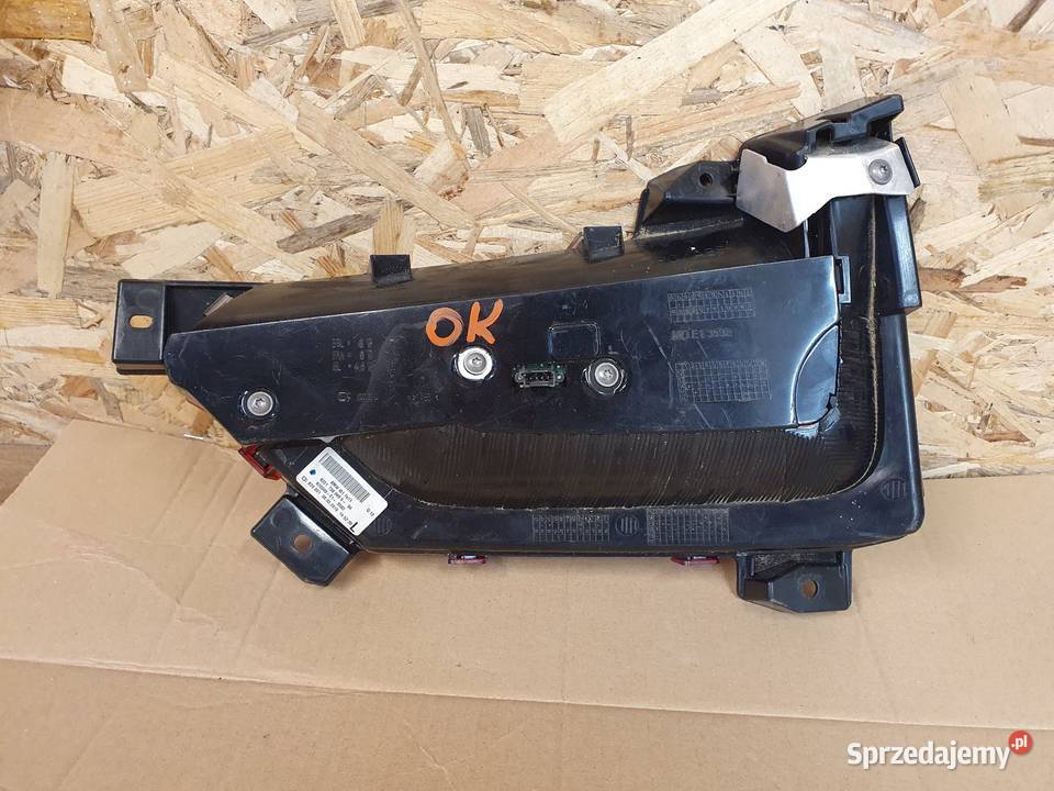 BMW I3 LAMPA LEWA TYLNA LEWY TYŁ 7389605 lampy tylne Międzychód