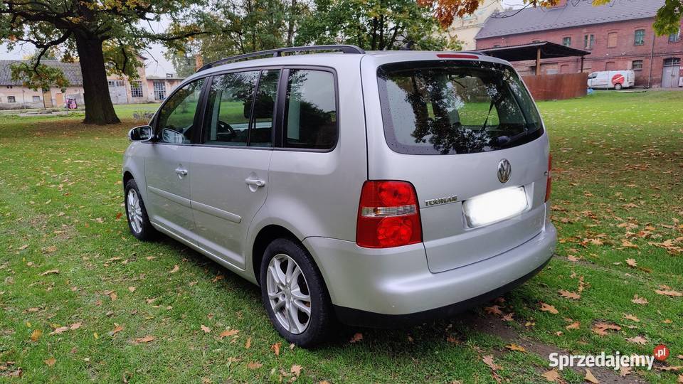 VW Touran 7osobowy 19tdi 105 skrzynia 6