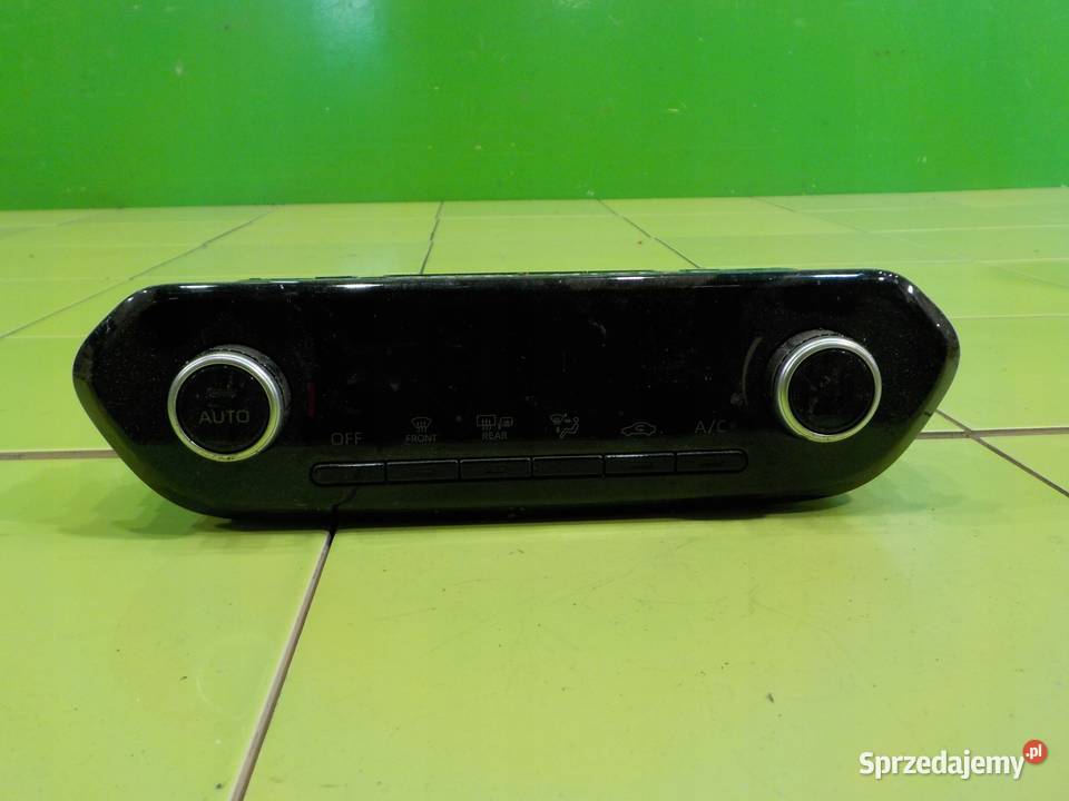 TOYOTA AYGO X 10 VVTI 22r 5D panel klimatyzacji mazowieckie Suków