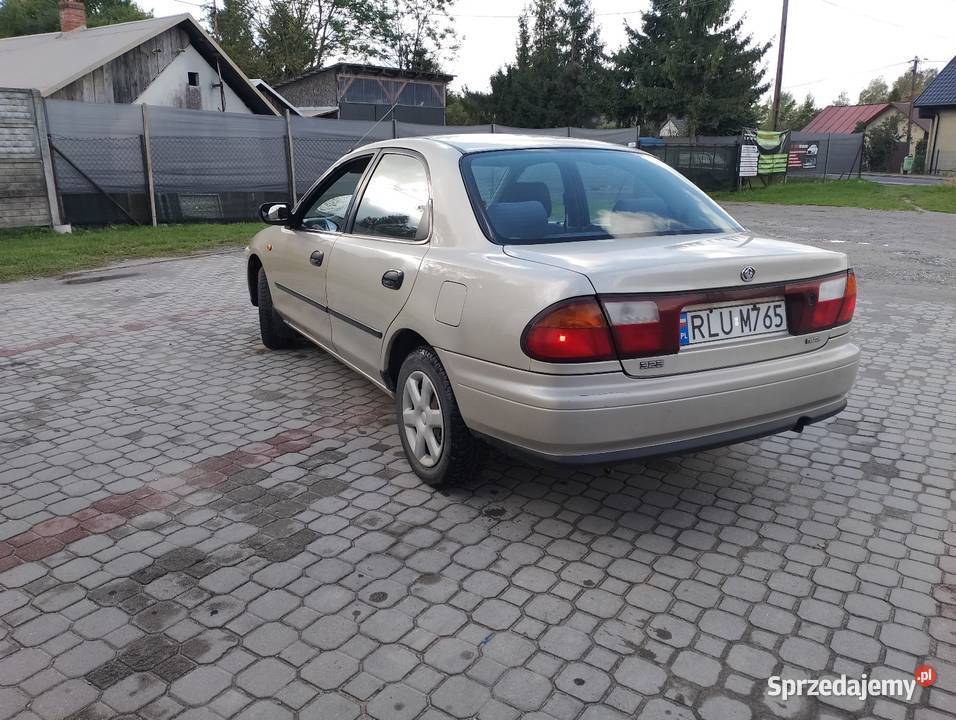 Mazda 323 15 benzyna sprzedam