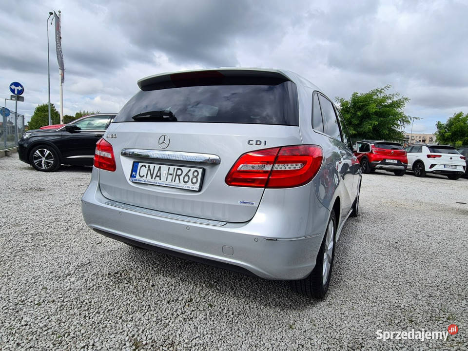 Mercedes B 180 Salon Serwisowany Xenon Led 2xPDC światła LED Wągrowiec sprzedam