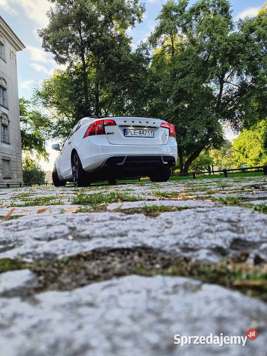 Volvo S60 2011 20 D3 R Design 163KM
