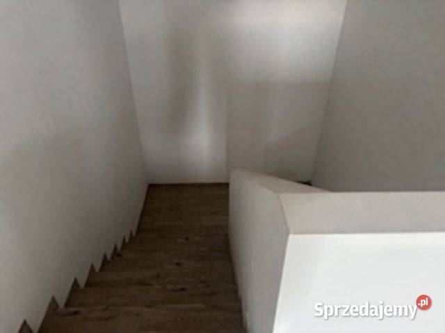 Syndyk sprzeda 12 udziału w budynkuhali Tychy Piętro 1