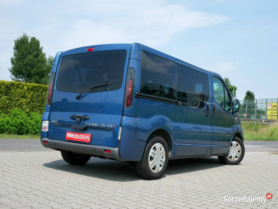 Opel Vivaro 25 CDTI 135 Tour 7 Osób VAT 23 lakier metallic Vivaro śląskie Goczałkowice-Zdrój