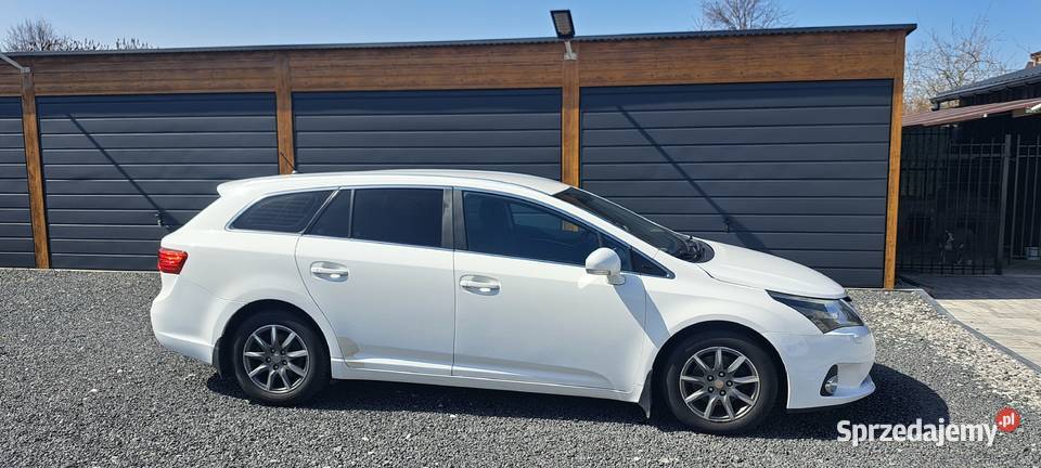 TOYOTA AVENSIS 2012 NOWE TARCZE KLOCKI nieuszkodzony Zwoleń