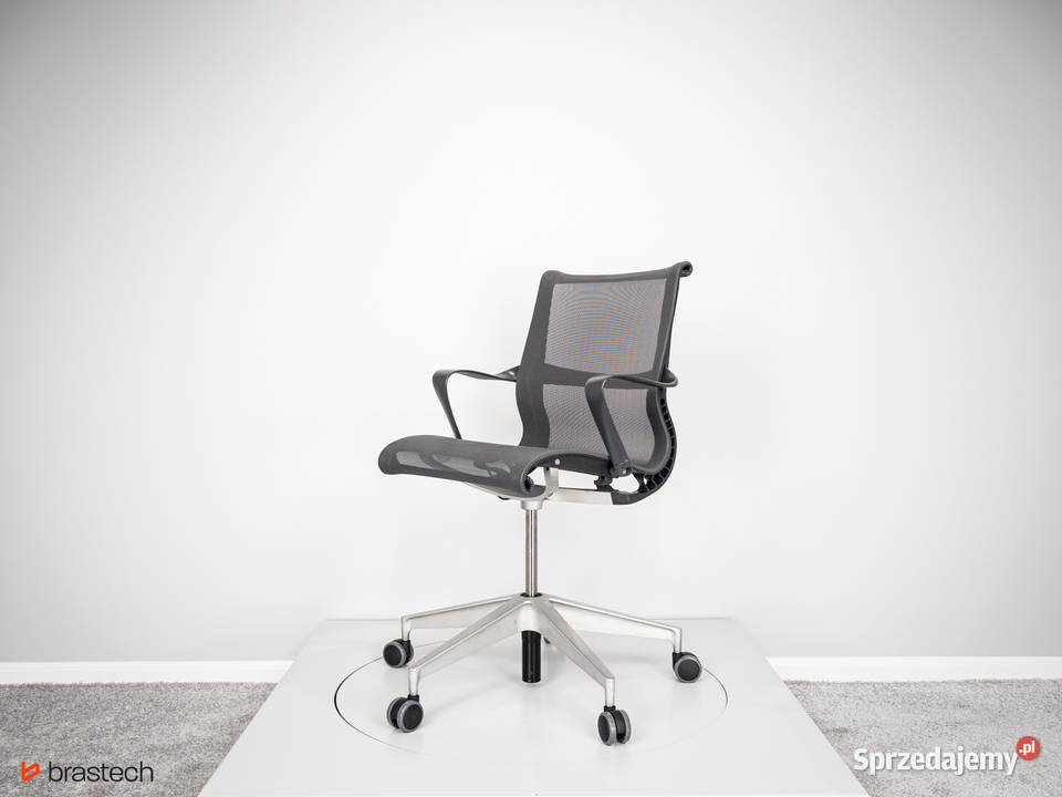 Fotel biurowy Herman Miller Setu