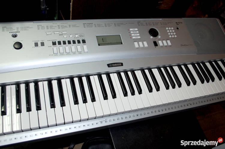 keyboard Yamaha dgx 220