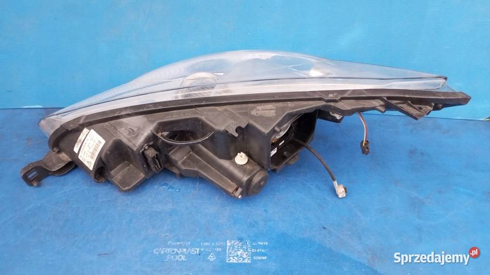LAMPA PRAWY PRZÓD EU 1ZS008950 XENON PEUGEOT 407 osobowe Lampy przednie Nowy Tomyśl