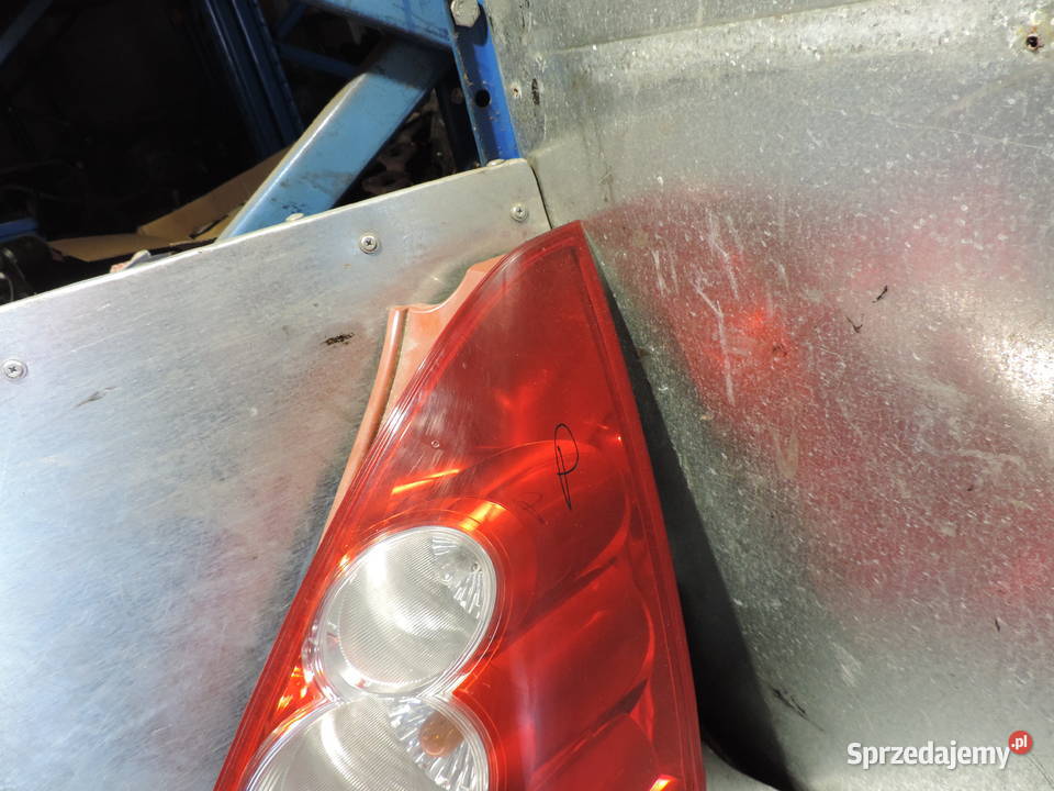 MAZDA 5 CR LAMPA PRAWY TYŁ Nowy Sącz