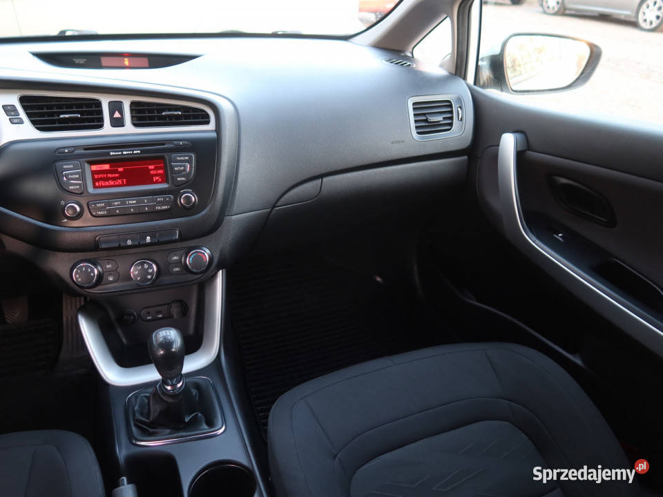 Kia Ceed 16 GDI gniazdo USB śląskie Katowice sprzedam