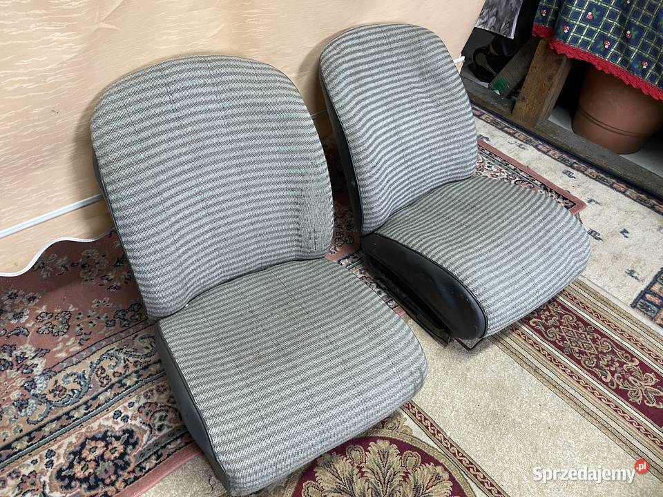 Fotele przednie Fiat 126p eksportowe 2 ładne Strzegom sprzedam