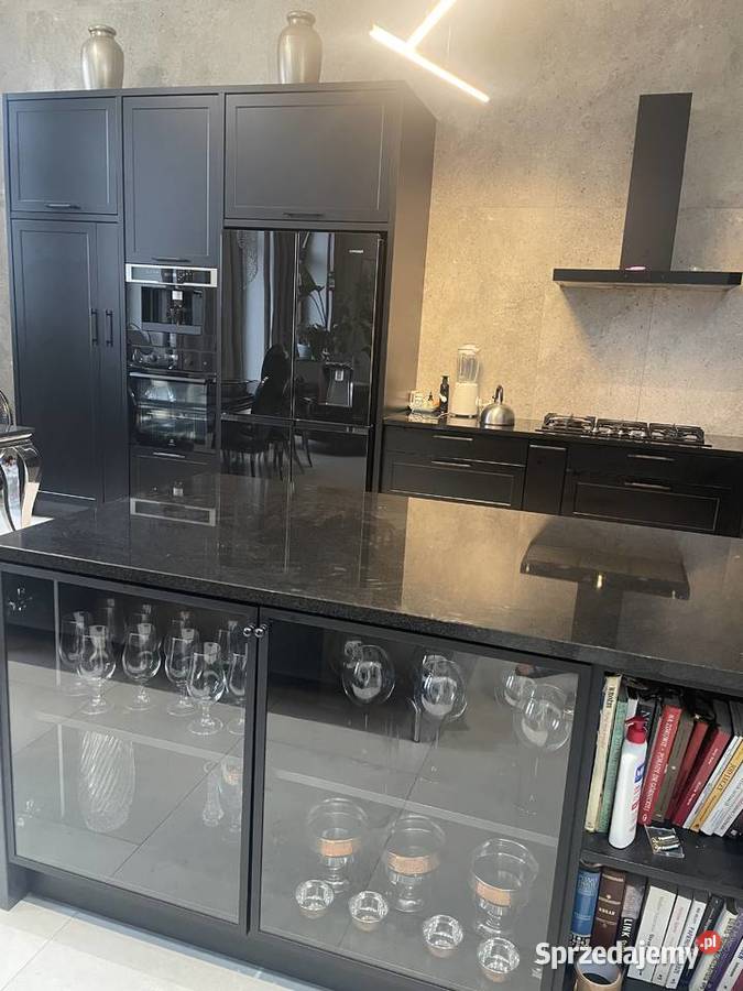 Na sprzedaż 12 zabytkowejpięknej kamienicy 1 piętro Piotrowice Świdnickie