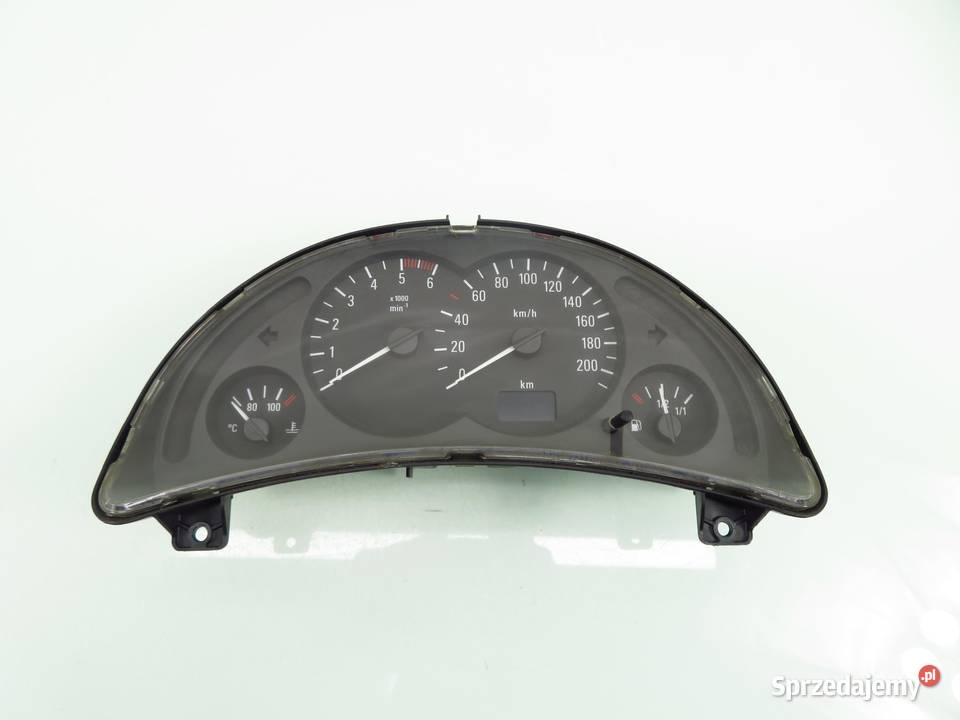 LICZNIK OPEL CORSA C X01 17 DTI Y 17 DT osobowe Liczniki i zegary