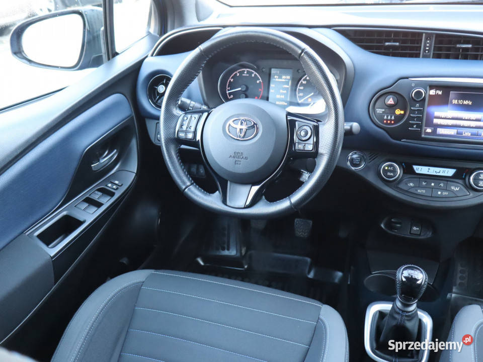 Toyota Yaris 15 Dual VVTi centralny zamek Katowice