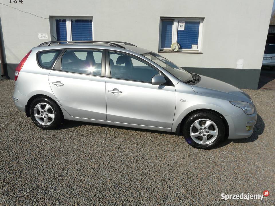 Hyundai I30 16benzyna wypożyczalnia wynajem Przebieczany