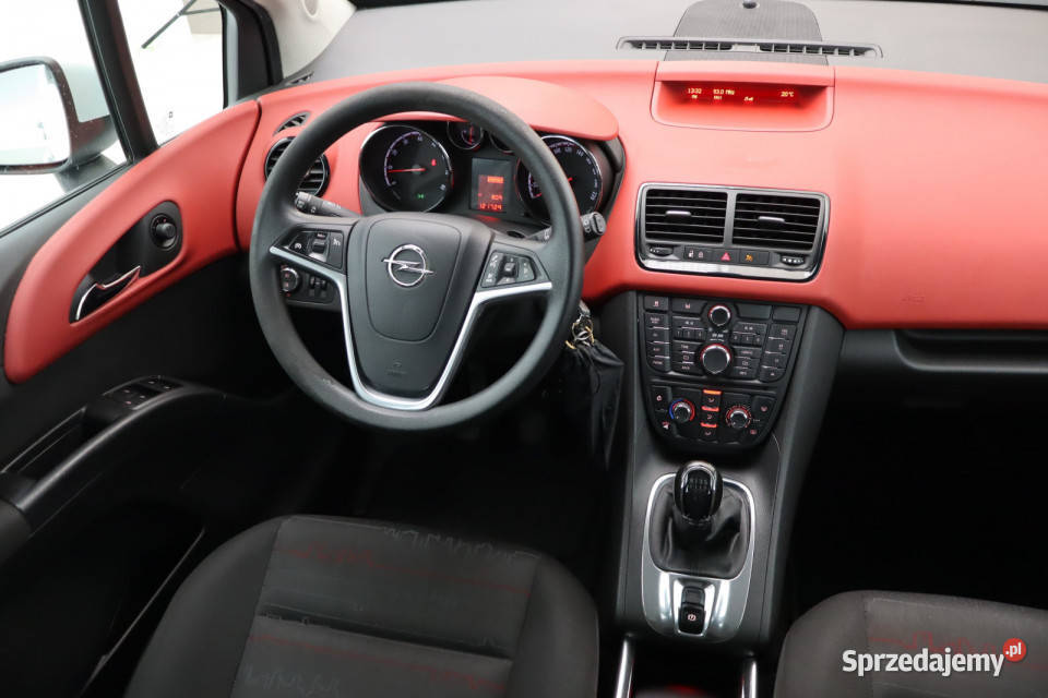 Opel Meriva 14 Turbo 103KM