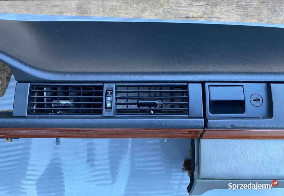 MercedesBenz E W124 1990 Deska rozdzielcza Łagiewniki