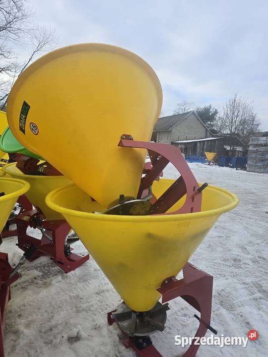 Rozsiewacz nawozów tarczowy Demarol 200l500l sprzedam