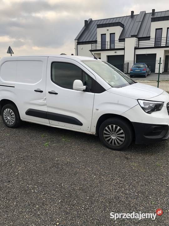 Opel combo E centralny zamek Ostrów Wielkopolski sprzedam