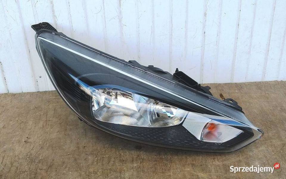 FORD FOKUS MK3 LIFT LAMPA PRAWA PRZÓD