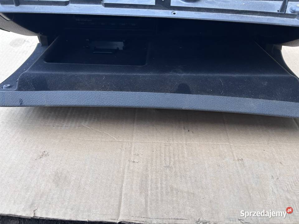 Schowek pasażera Audi a6 c6 4f1857035 osobowe Grudziądz