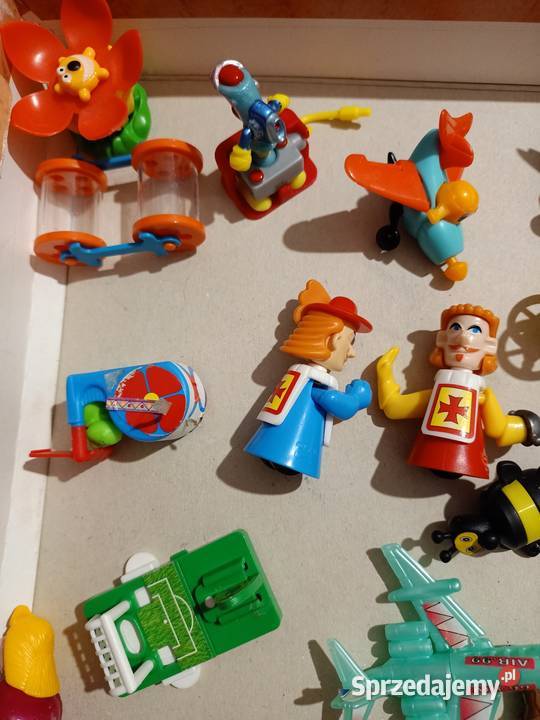 Kinder niespodzianki i inne figurki Poznań