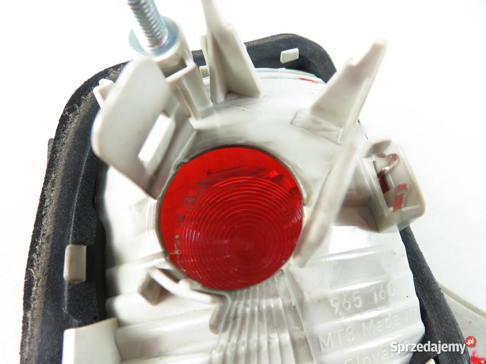 LAMPA PRAWA TYLNA KLAPA AUDI A4 B7 8E5945094A sprzedam