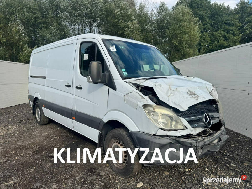 Mercedes Sprinter 30 CDi 180 uszkodzony przód