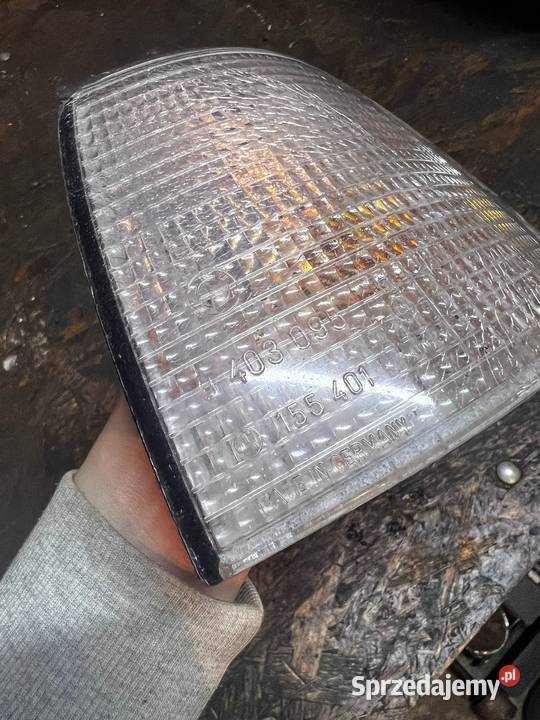 Oryginalny lewy przedni kierunkowskaz BMW E36 śląskie