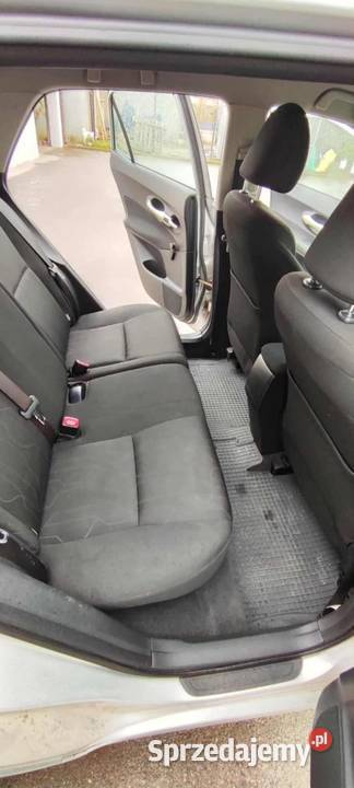 Toyota Auris 2010 16 benzyna manual ok 153500 Rososz