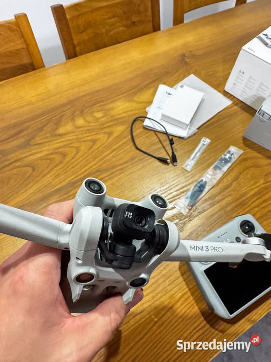 Dron DJI Mini 3 Pro kontroler RC 3 baterie stan Łódź