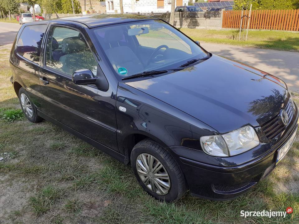 VW Polo 10 2001r 4 cylindry czarny
