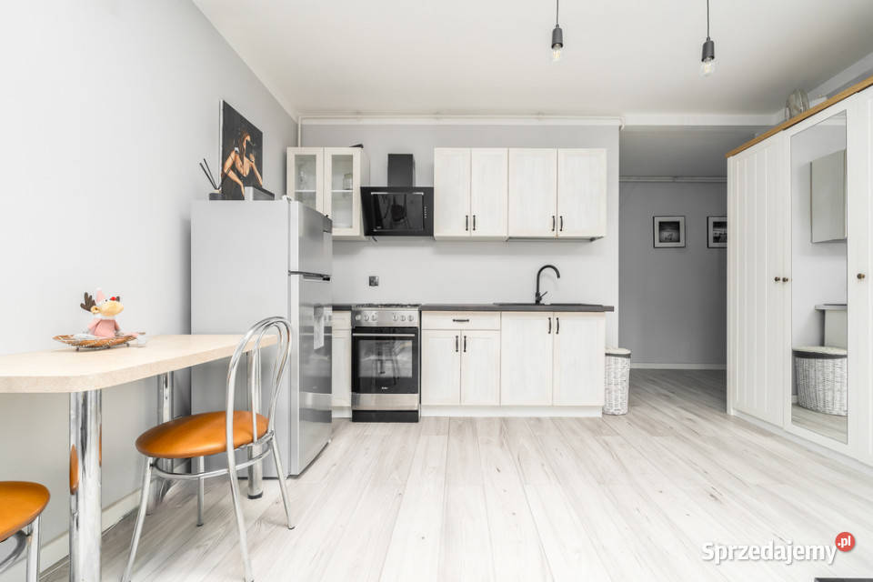 Słoneczna kawalerka 305m2 Jasnych Błoniach