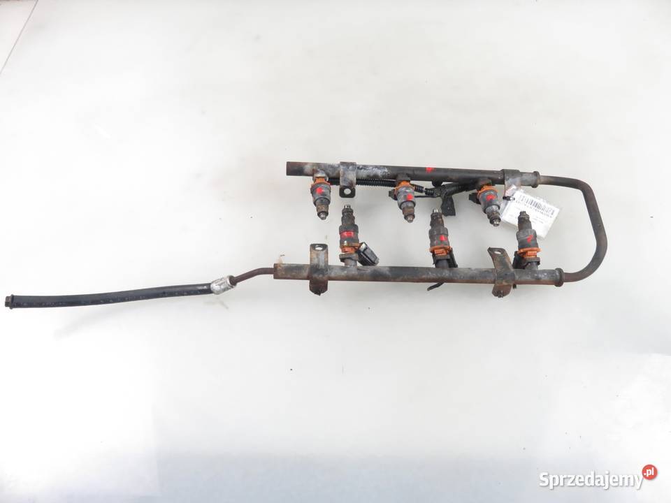 LISTWA WTRYSKOWA DODGE CARAVAN III 33 4612402