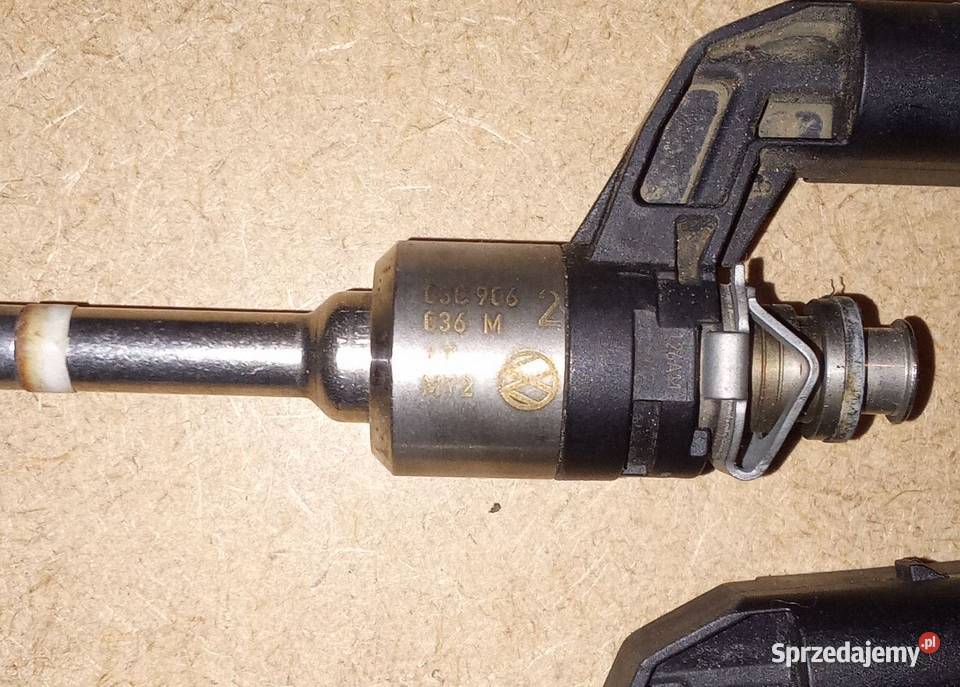 Wtryskiwacz 03C906036M IHP072M 14 TSI TFSI VW osobowe Wrocław sprzedam