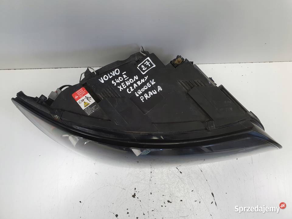 LAMPA PRAWA Volvo S40 II V50 XENON PRZEDNIA Rudka