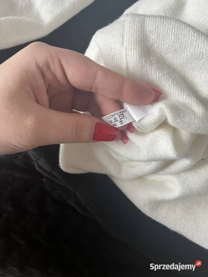 Etola ślubna z rękawami